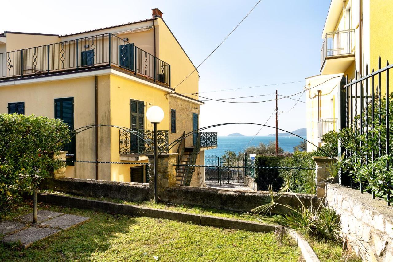 Holiday home Apartments Tellaro