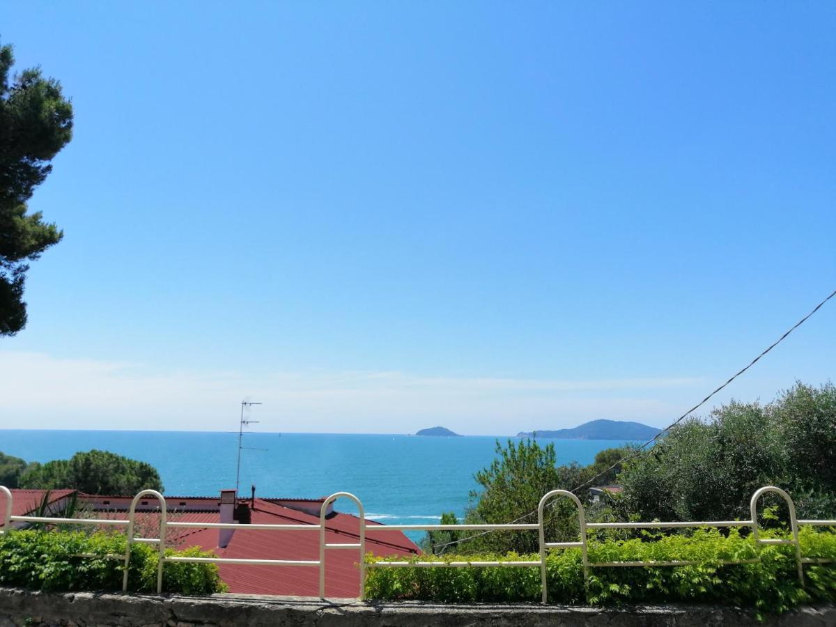 Apartments Tellaro *