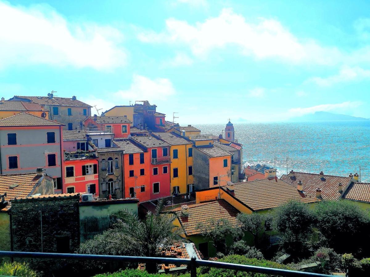 Apartments Tellaro *